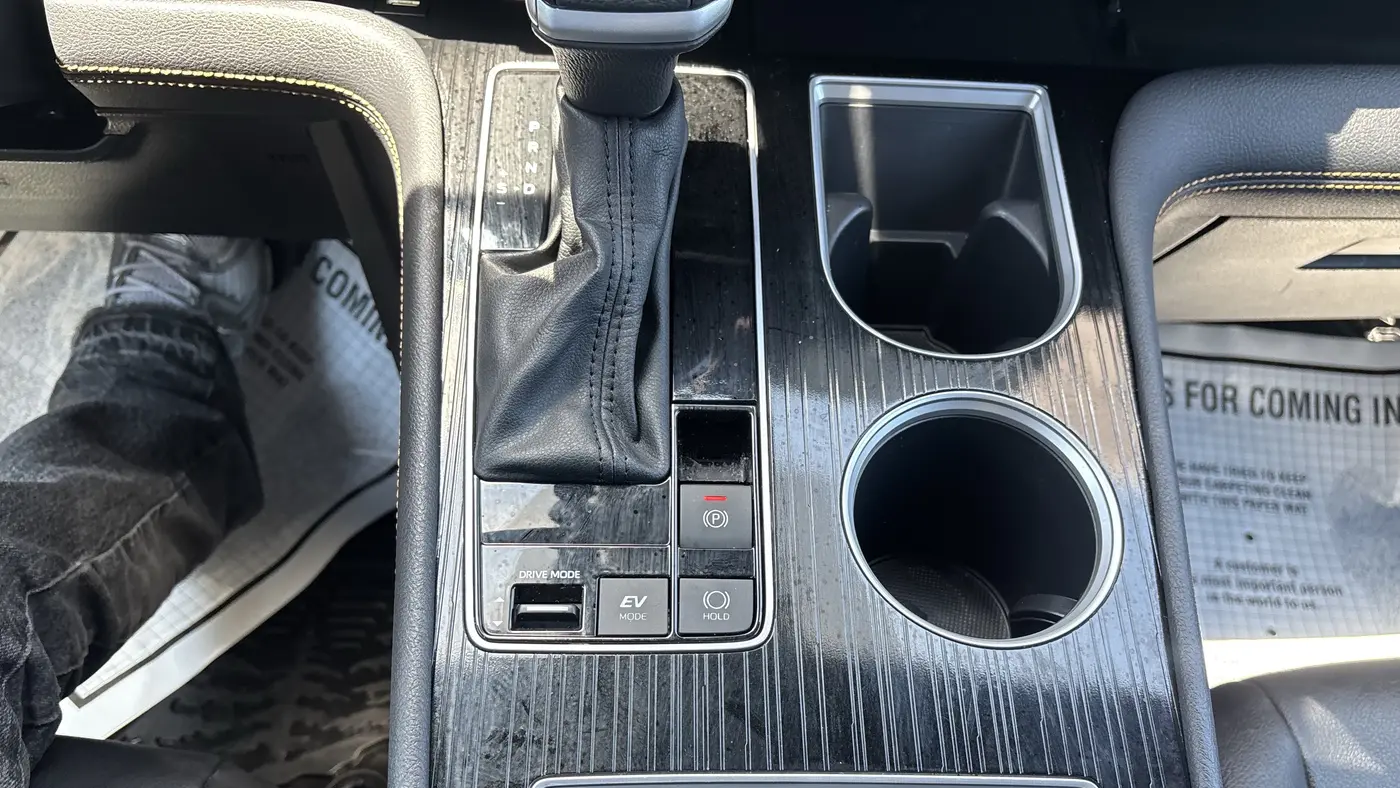 2025 Toyota Sienna Woodland Edition