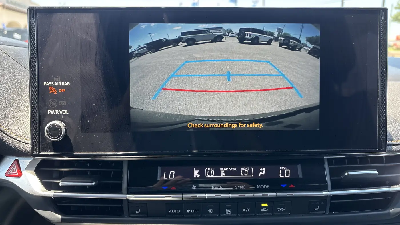 2025 Toyota Sienna Woodland Edition