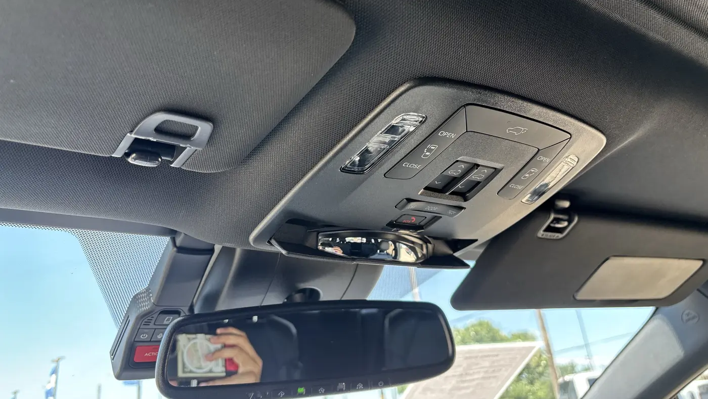 2025 Toyota Sienna Woodland Edition