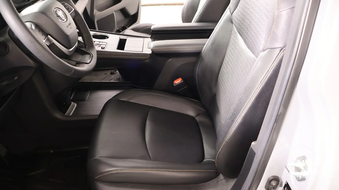 2024 Toyota Sienna Woodland Edition