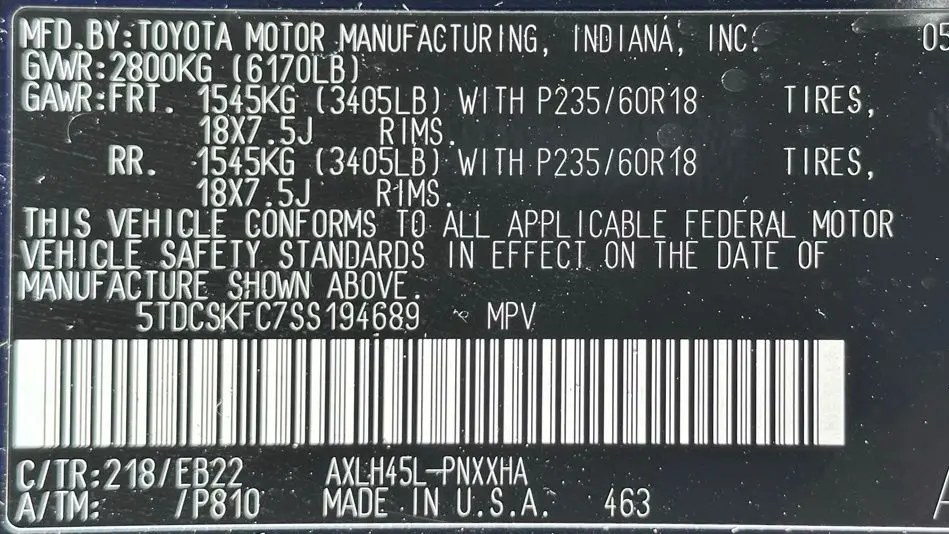 2025 Toyota Sienna Woodland Edition