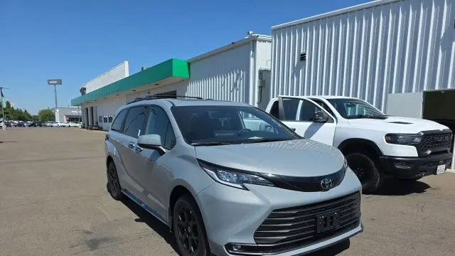 Preowned 2026 Toyota Sienna Woodland Edition for Sale