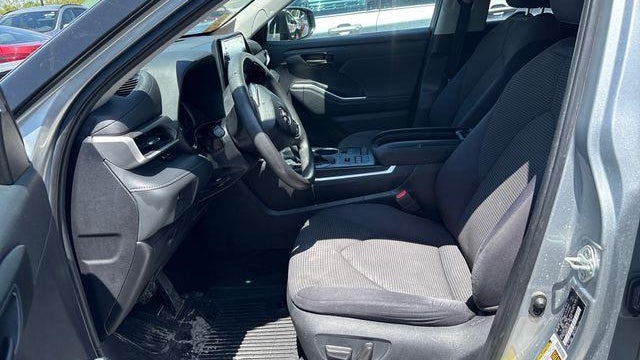 2021 Toyota Highlander L