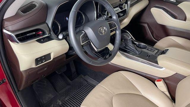 2021 Toyota Highlander Hybrid Limited