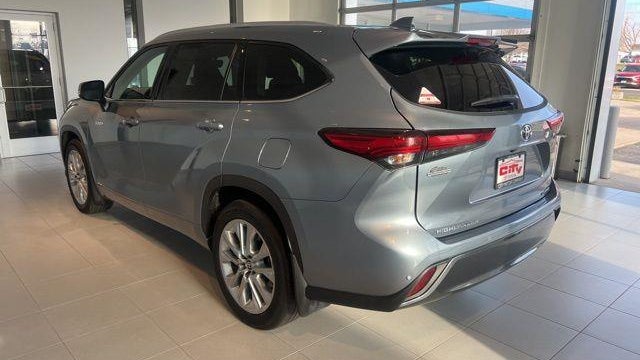 2021 Toyota Highlander Hybrid Limited