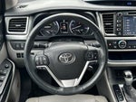 2016 Highlander Hybrid Thumbnail 16