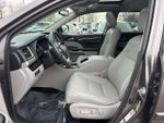 2016 Highlander Hybrid Thumbnail 9