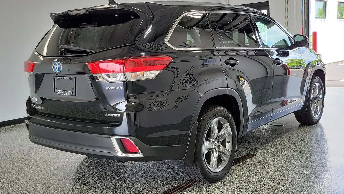 2018 Toyota Highlander Hybrid Limited Platinum