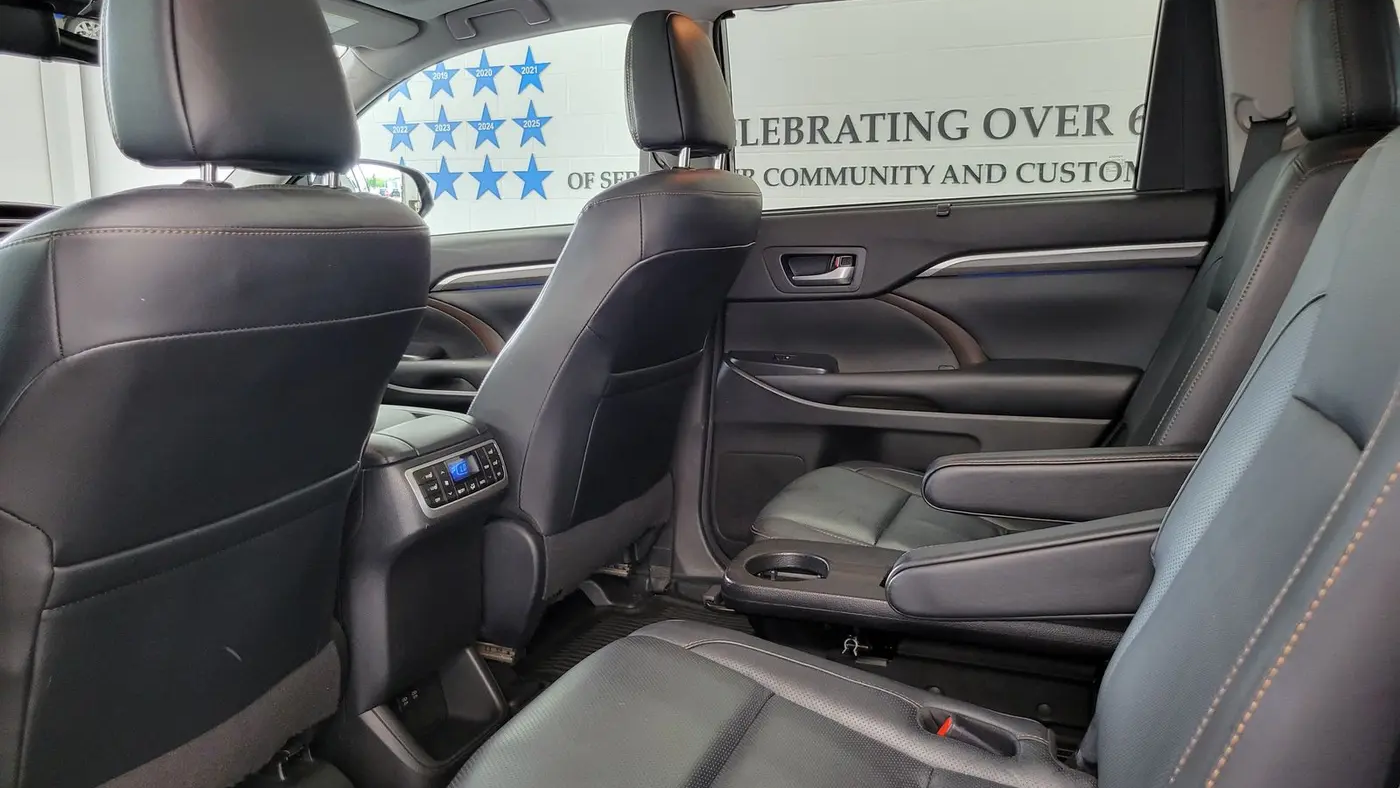 2018 Toyota Highlander Hybrid Limited Platinum