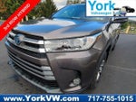 2017 Highlander Hybrid Thumbnail 1