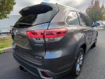 2017 Highlander Hybrid Thumbnail 9