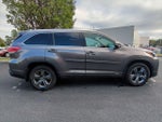 2017 Highlander Hybrid Thumbnail 10
