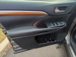 2017 Highlander Hybrid Thumbnail 25