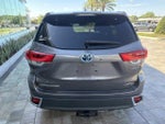 2019 Highlander Hybrid Thumbnail 3