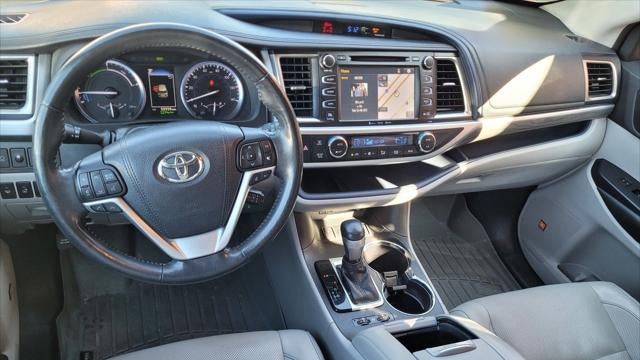 2018 Toyota Highlander Hybrid Limited Platinum
