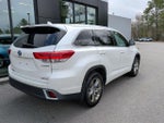 2017 Highlander Hybrid Thumbnail 7