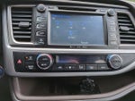 2017 Highlander Hybrid Thumbnail 19