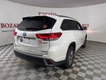 2017 Highlander Hybrid Thumbnail 8
