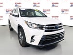 2017 Highlander Hybrid Thumbnail 1