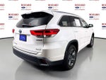 2017 Highlander Hybrid Thumbnail 8