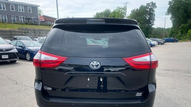 2016 Toyota Sienna XLE 7-Passenger