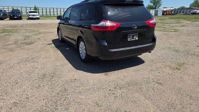 2015 Toyota Sienna XLE 7-Passenger