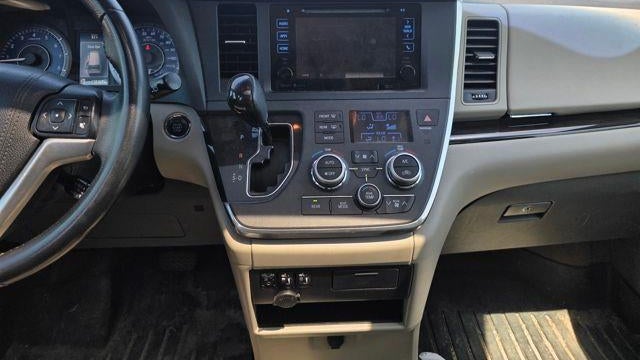 2015 Toyota Sienna XLE 7-Passenger