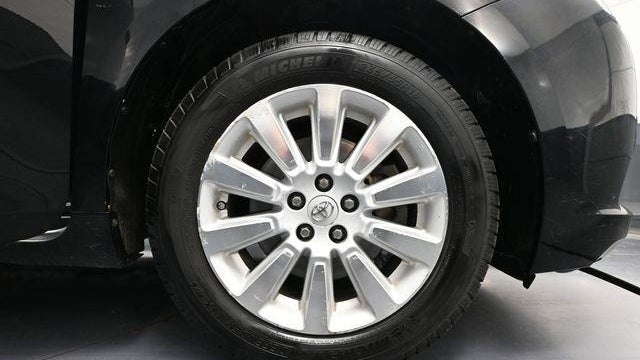 2015 Toyota Sienna XLE 7-Passenger