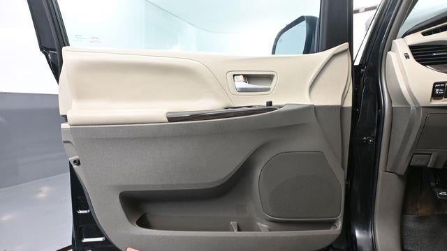 2015 Toyota Sienna XLE 7-Passenger