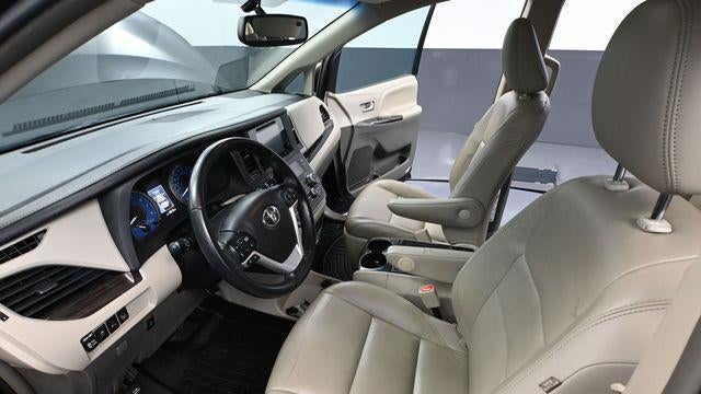 2015 Toyota Sienna XLE 7-Passenger