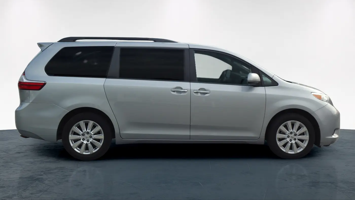 2015 Toyota Sienna XLE 7-Passenger