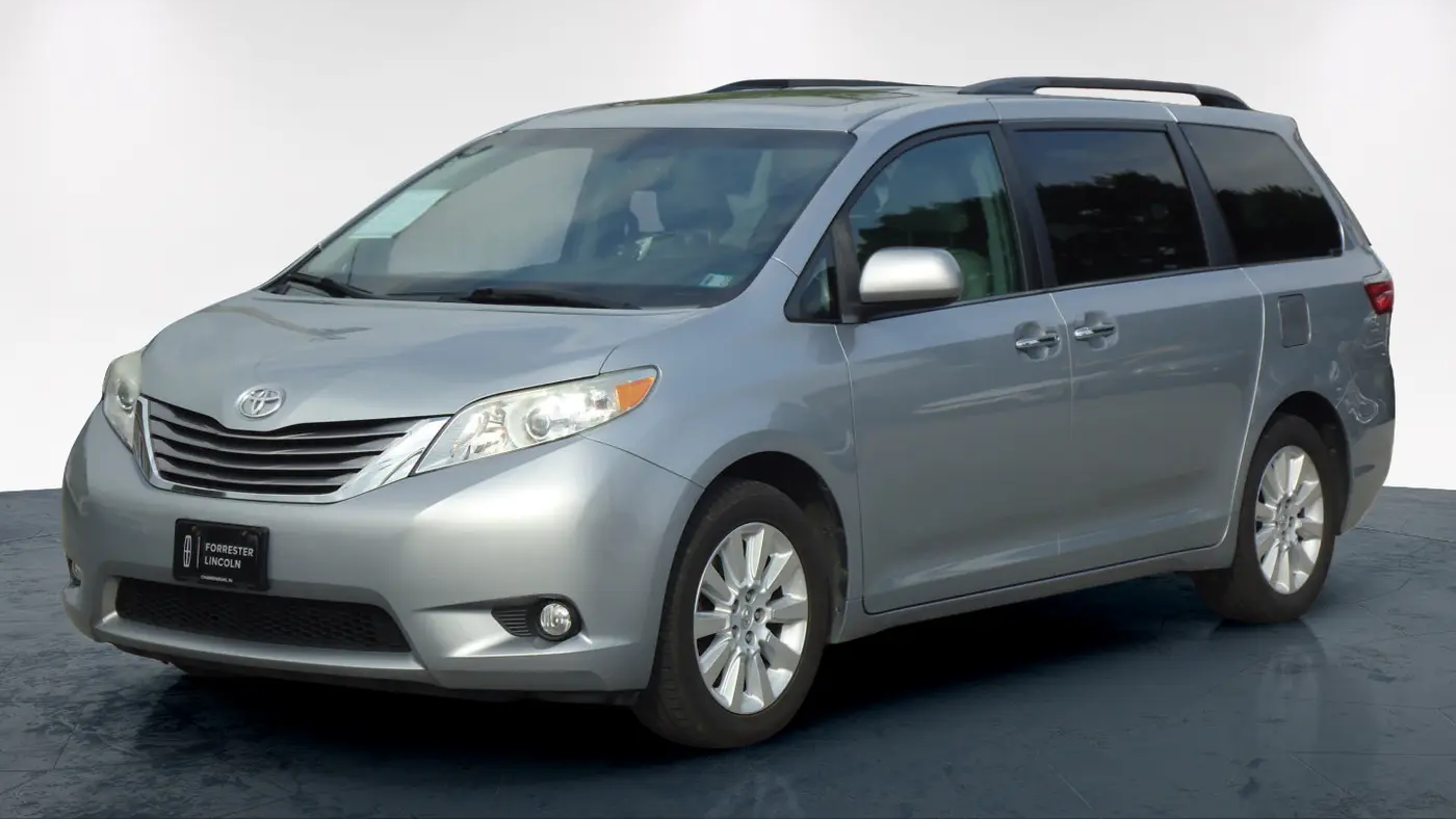 2015 Toyota Sienna XLE 7-Passenger