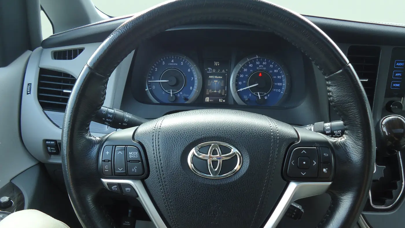 2015 Toyota Sienna XLE 7-Passenger