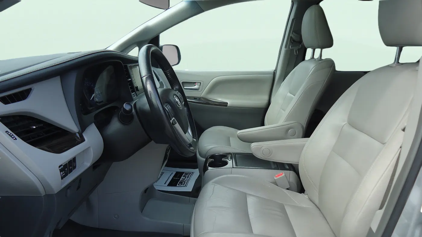 2015 Toyota Sienna XLE 7-Passenger