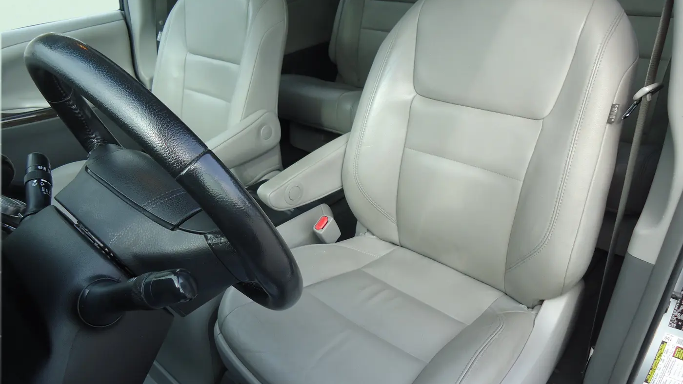2015 Toyota Sienna XLE 7-Passenger