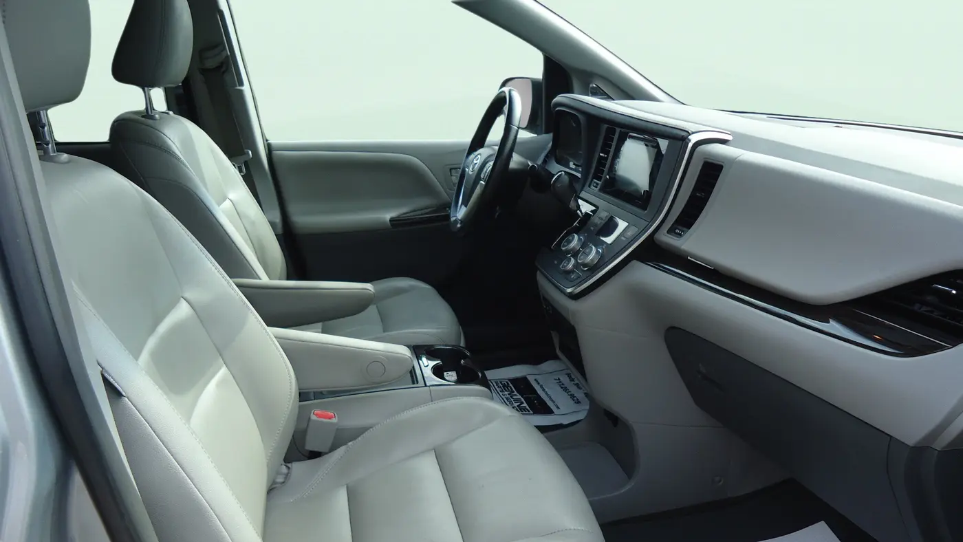2015 Toyota Sienna XLE 7-Passenger