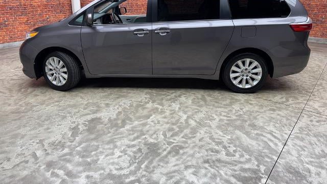 2015 Toyota Sienna XLE 7-Passenger