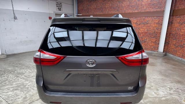 2015 Toyota Sienna XLE 7-Passenger