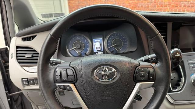 2015 Toyota Sienna XLE 7-Passenger