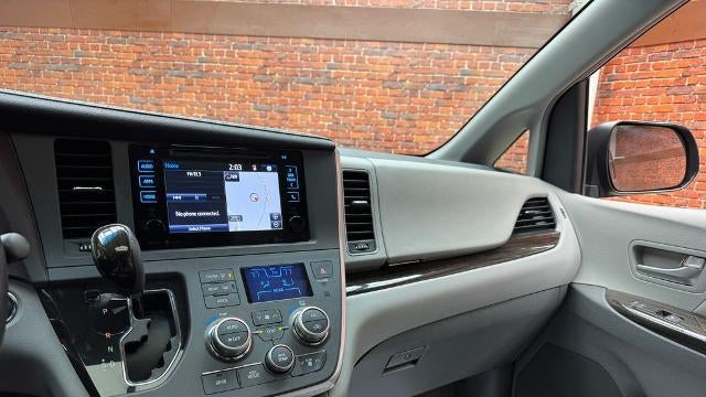 2015 Toyota Sienna XLE 7-Passenger
