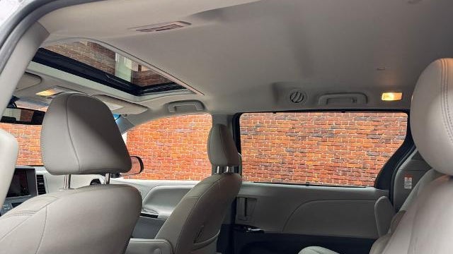 2015 Toyota Sienna XLE 7-Passenger