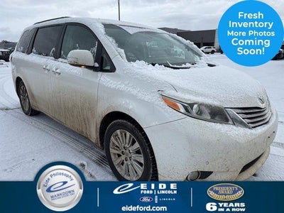 2015 Toyota Sienna AWD XLE 7-Passenger 4DR Mini-Van