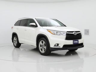 2016 Toyota Highlander with Blizzard Pearl Exterior