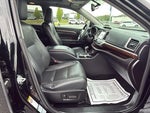2016 Highlander Thumbnail 17