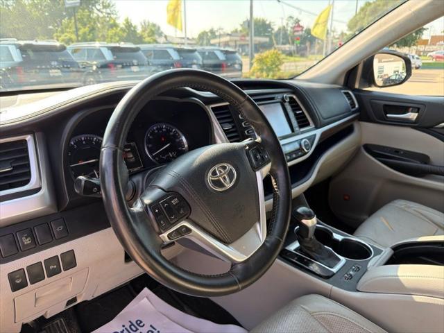 2015 Toyota Highlander - $11,441