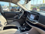 2015 Highlander Thumbnail 11