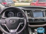 2016 Highlander Thumbnail 21