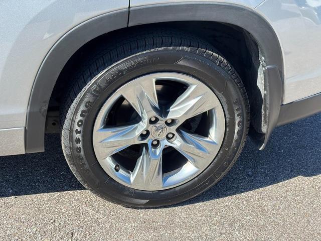 2014 Toyota Highlander - $11,987