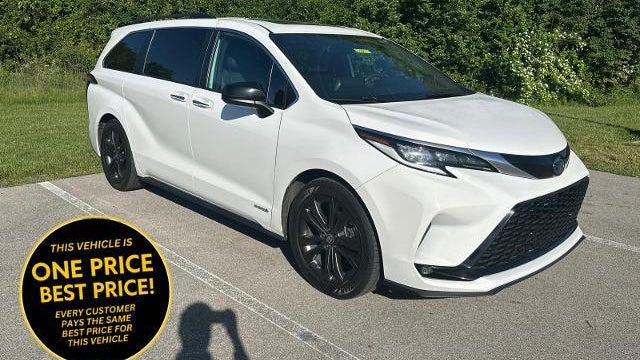 Preowned 2021 Toyota Sienna XSE 7-Passenger for Sale