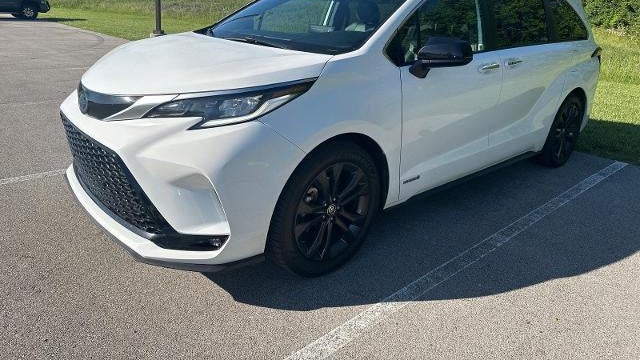 2021 Toyota Sienna XSE 7-Passenger